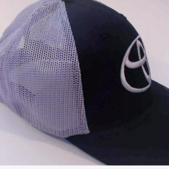 Toyota Racing hat baseball cap NASCAR Black/Gray - Picture 7 of 7